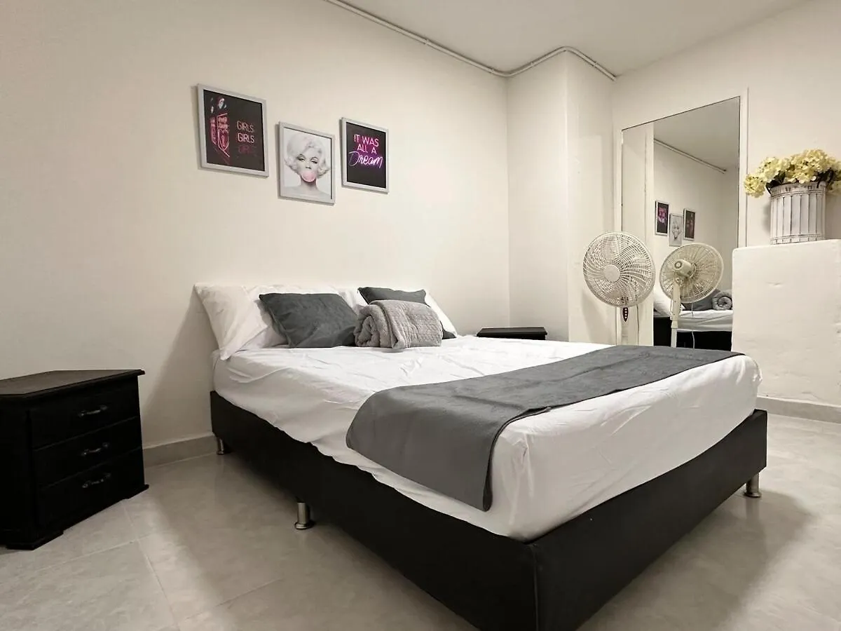 Exclusive Group Accomodation Μεντεγίν 0*,  Κολομβία